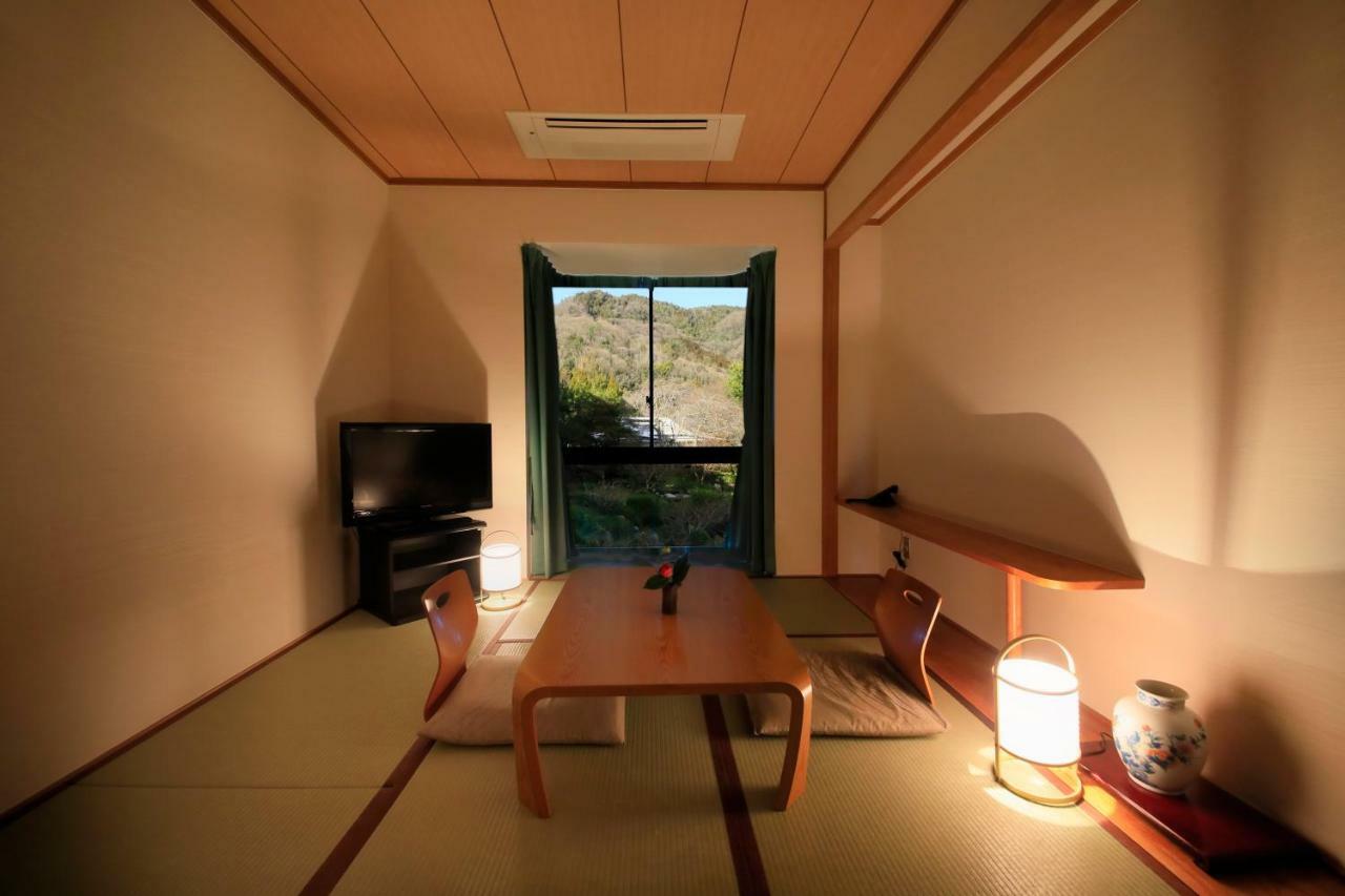 Hotel Kamogawaso Takehara Luaran gambar